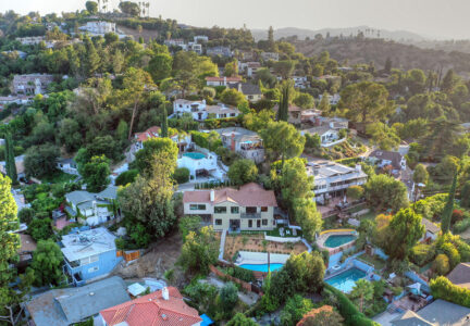 Built by Rener, Sherman Oaks, Contractor