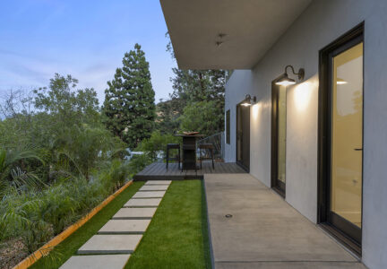 Built by Rener, Sherman Oaks, Contractor
